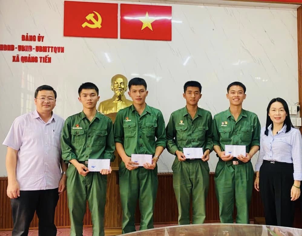 Đón quân nhân hoàn thành nghĩa vụ quân sự xuất ngũ trở về địa phương năm 2025